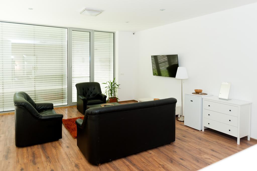 Villa Ladoven Luxusny Apartman 124M2 Martin Eksteriør bilde