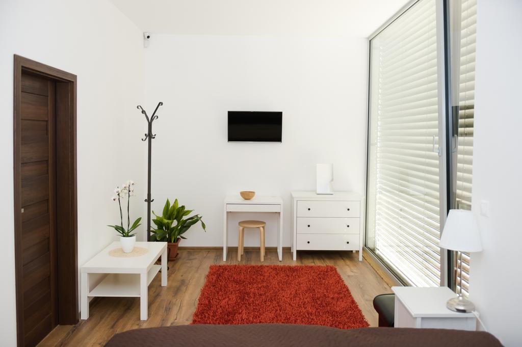 Villa Ladoven Luxusny Apartman 124M2 Martin Eksteriør bilde
